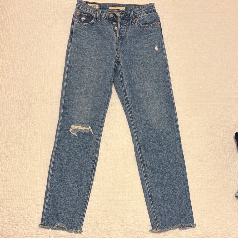 Levi’s Wedgie Semi Tattered High Rise Jeans